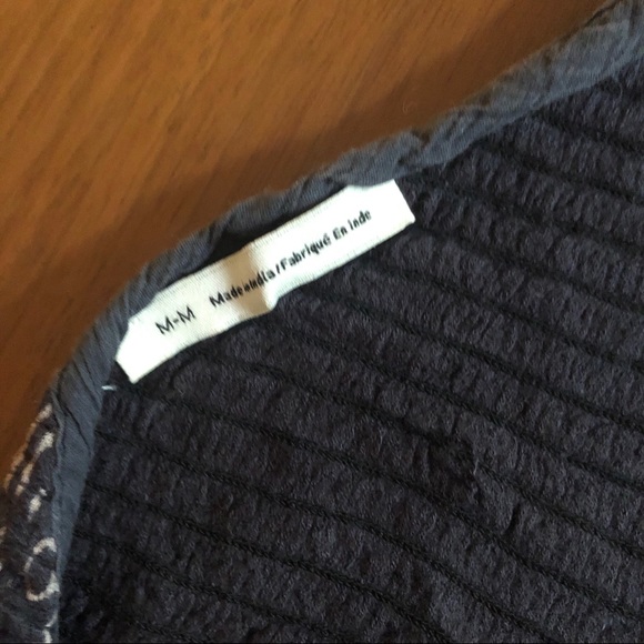 Halter crop top - dark floral print - Picture 6 of 6